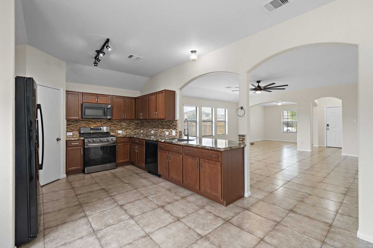 114 Mustang Stampede Dr #NA - Photo 2 of 17
