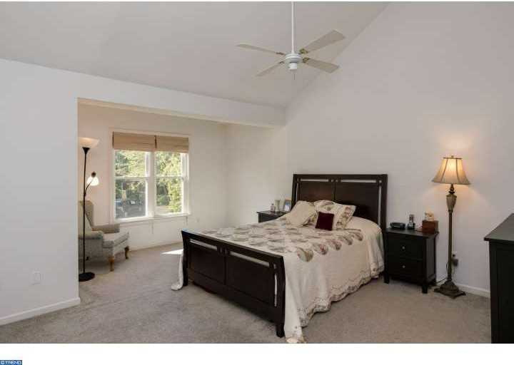 68 Main St - Photo 2 of 20
