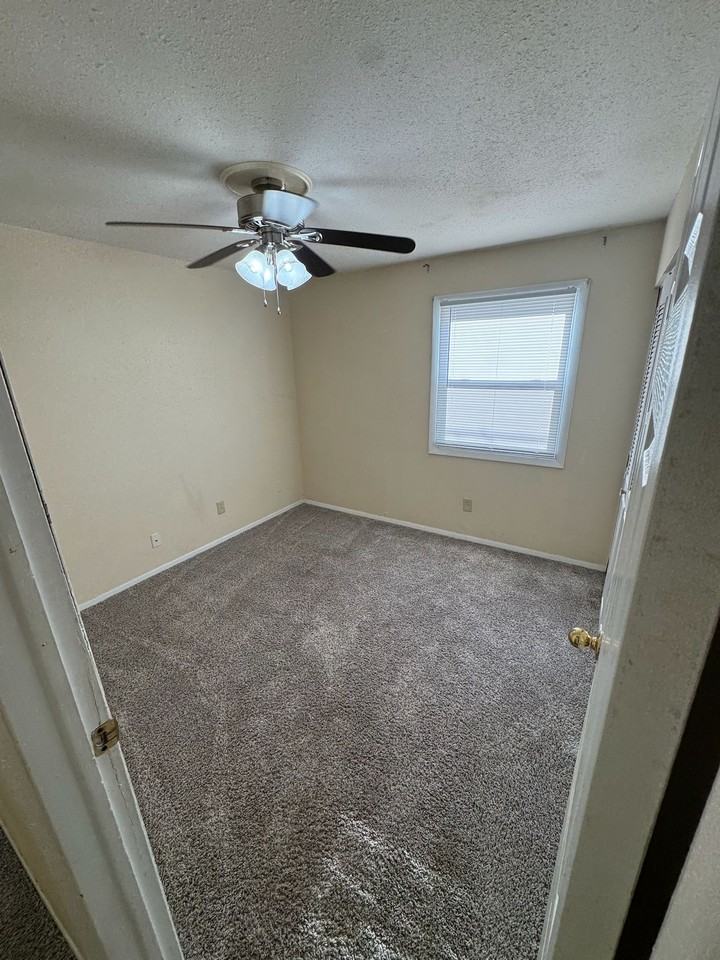 100 Outer Park Dr #100A - Photo 3 of 12