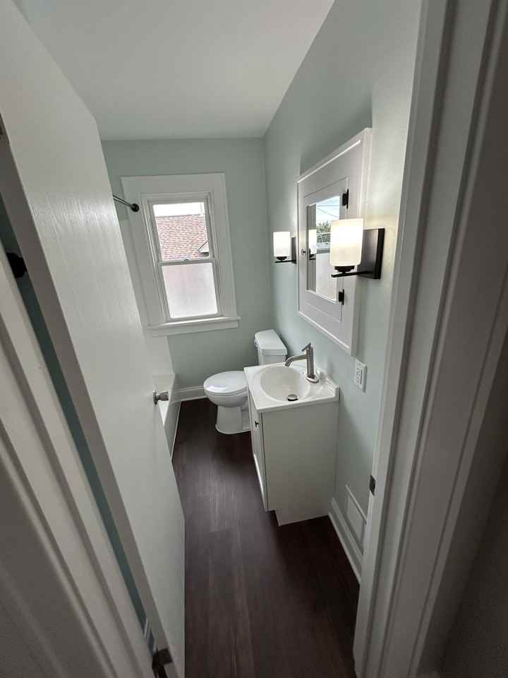 1003 Jones Ave - Photo 4 of 17