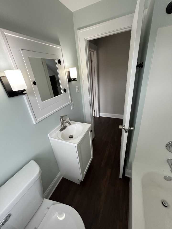 1003 Jones Ave - Photo 6 of 17