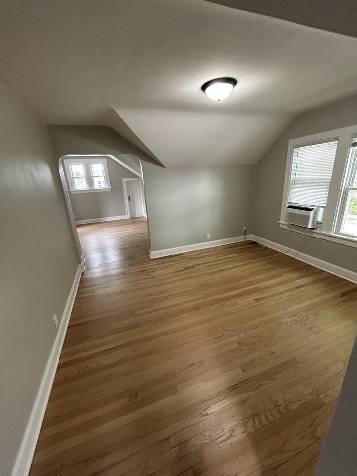 1003 Jones Ave - Photo 7 of 17