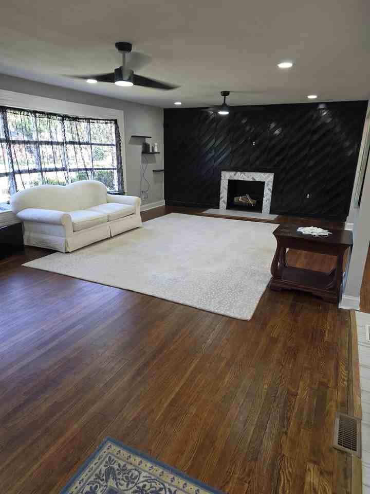 927 11th St #NA - Photo 3 of 8
