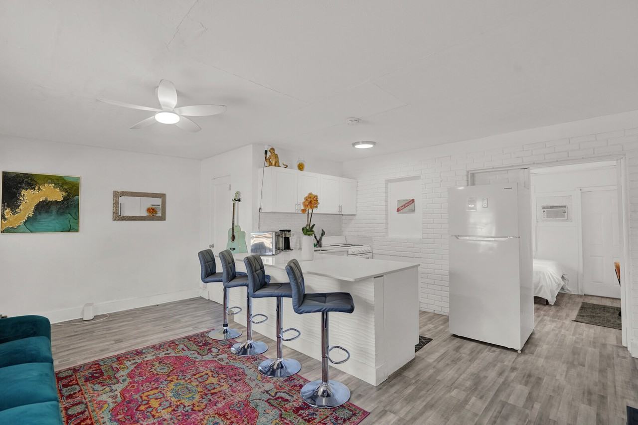 7871 Terrace Rd #B - Photo 2 of 11