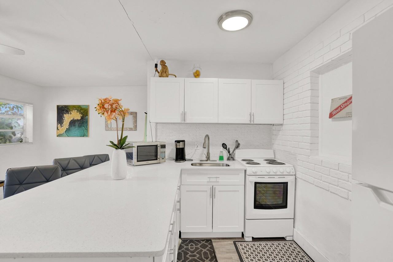 7871 Terrace Rd #B - Photo 7 of 11