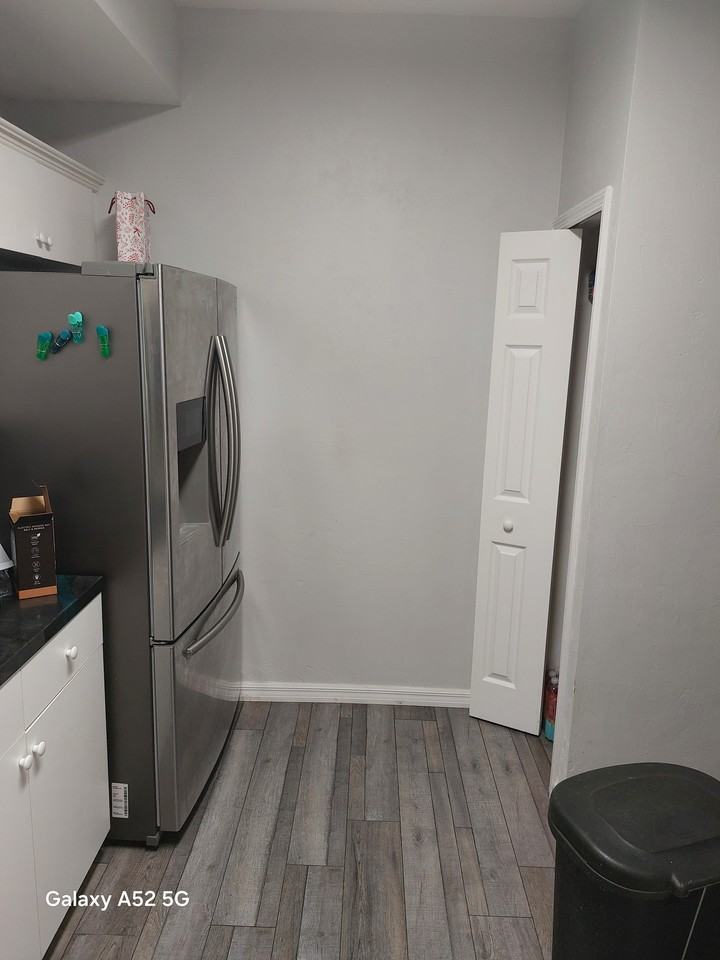 280 Nw 50th Blvd - Photo 4 of 11