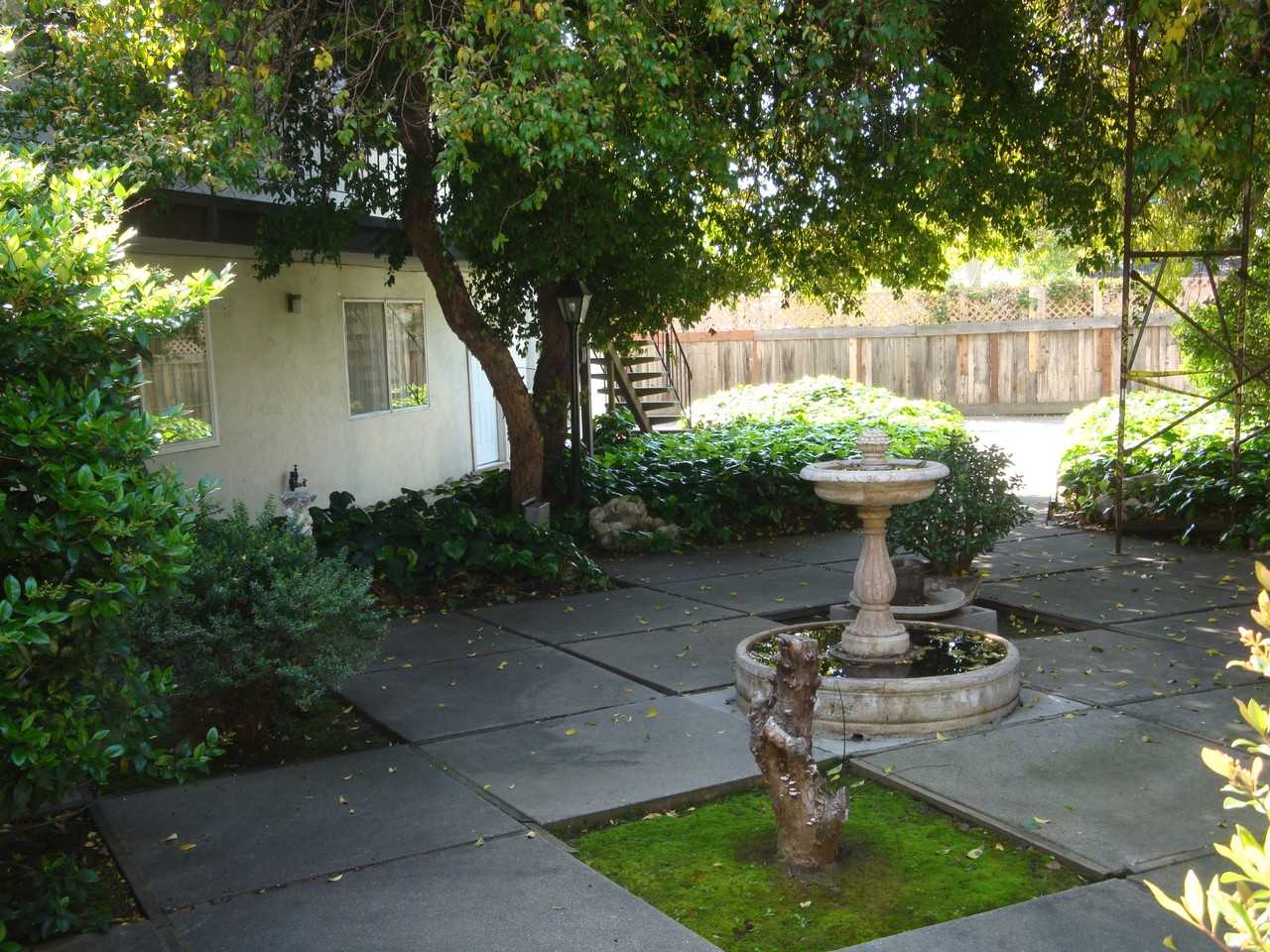833 Madison St #A - Photo 5 of 6