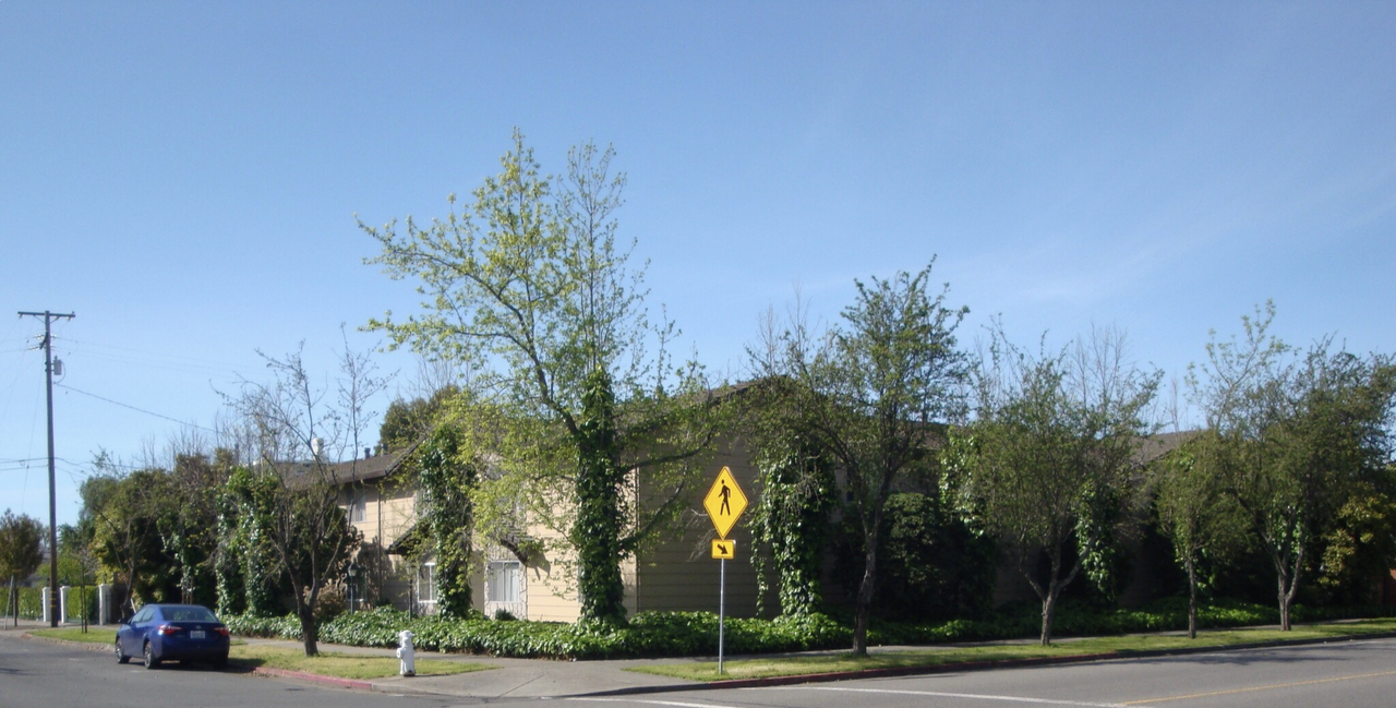 833 Madison St #A - Photo 6 of 6