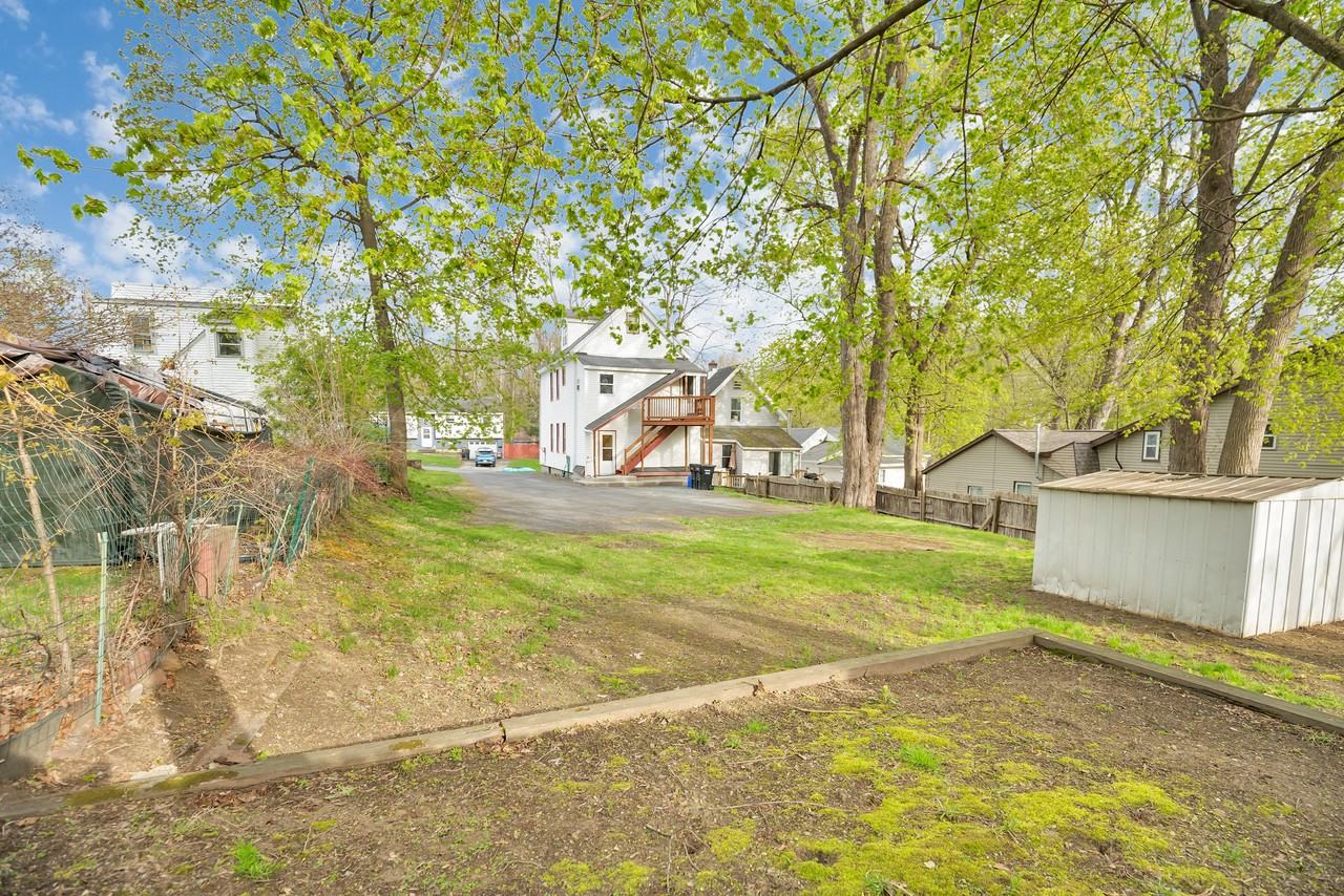 185 Ford Ave #1 - Photo 7 of 14
