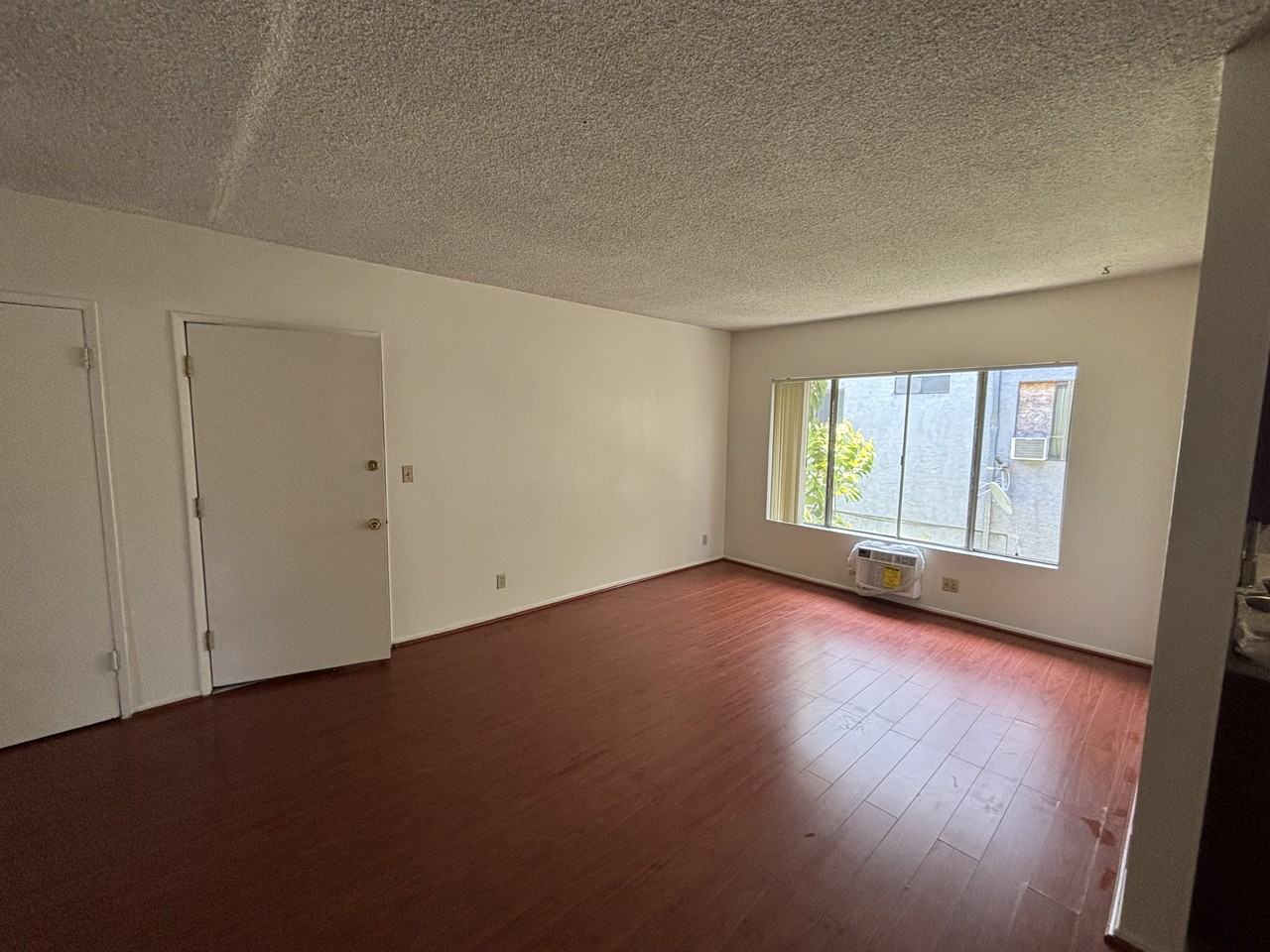 5213 Meridian St #5 - Photo 3 of 16