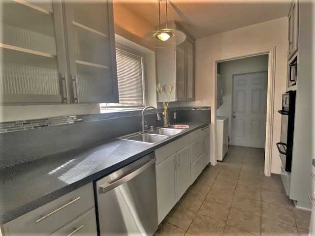 14832 Hartsook St #NA - Photo 6 of 16