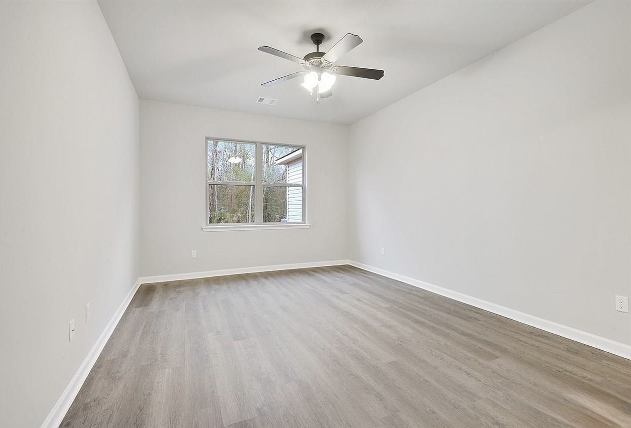 2864 S Roth Ave #2864 - Photo 5 of 9
