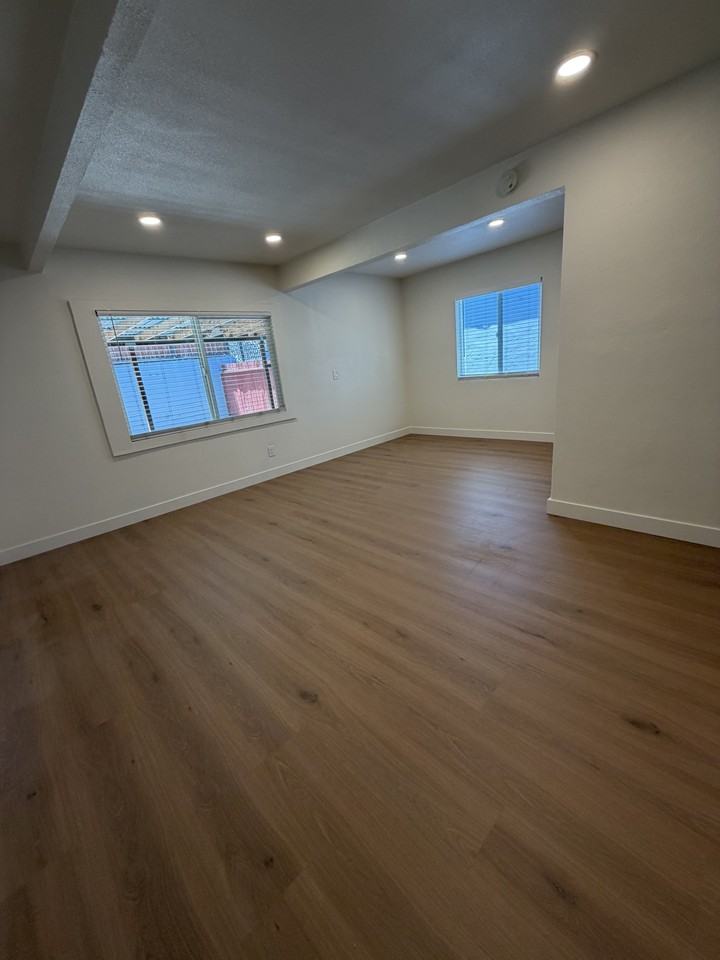 2702 Highland Ave #2704 - Photo 6 of 30