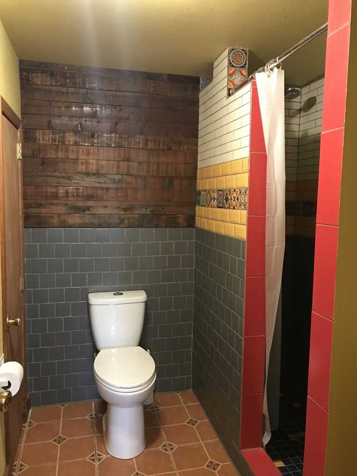 592 N Newport Ave #1 - Photo 2 of 9