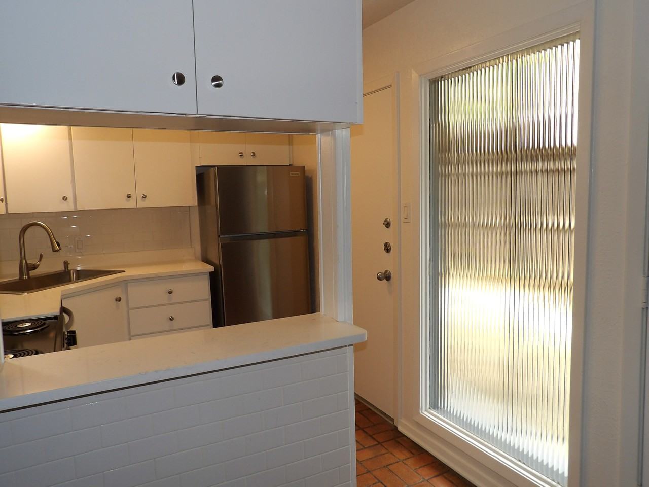 4331 Buena Vista St #101 - Photo 6 of 16