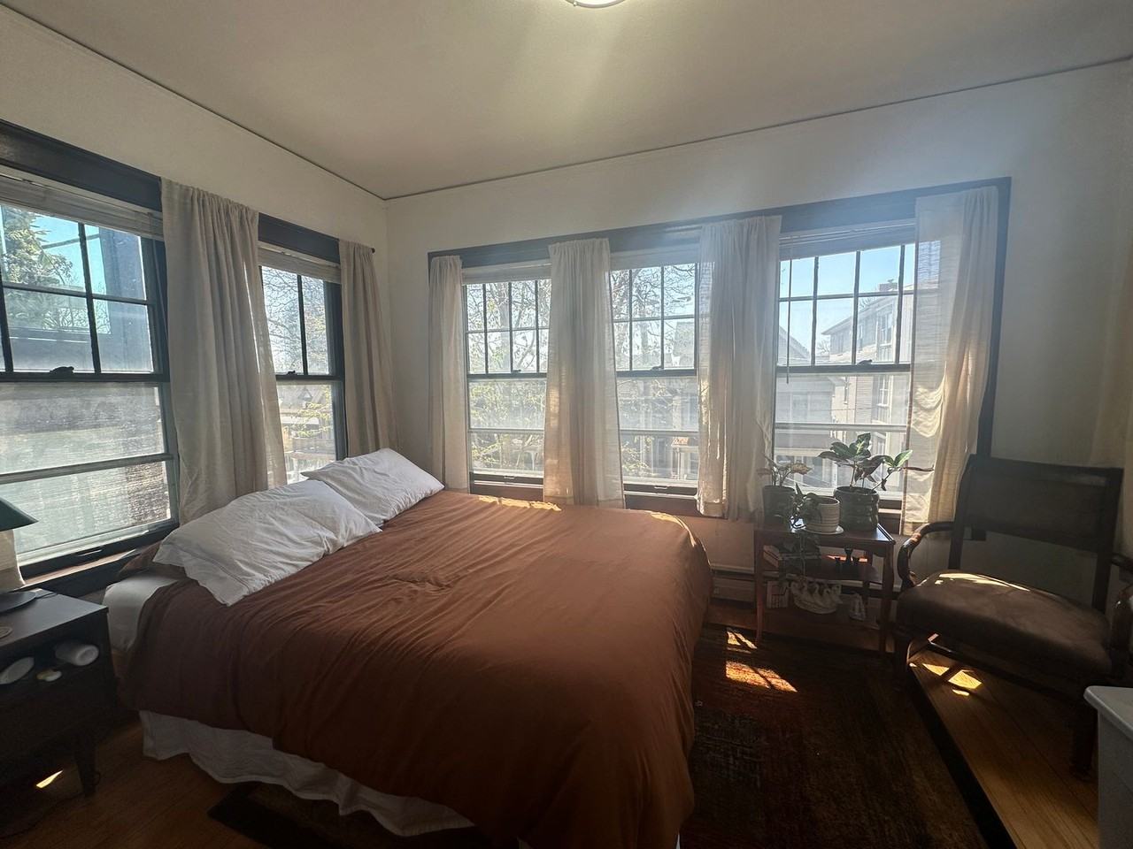 205-207 S Henry St - Photo 4 of 25