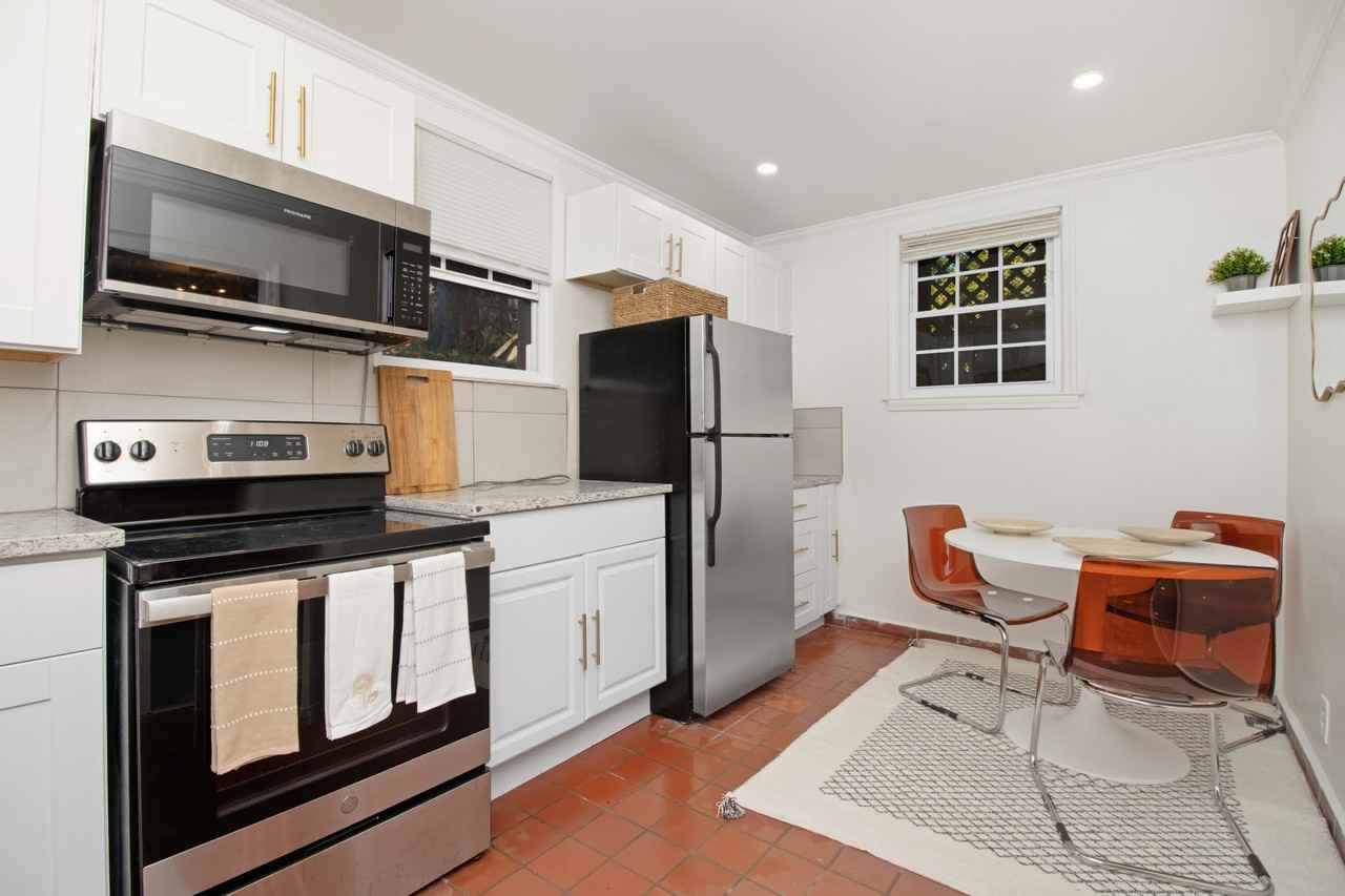 1783 Ridgewood Dr Ne #2 - Photo 4 of 14