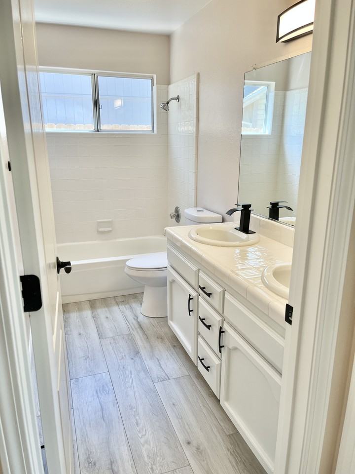 1654 Rebecca Dr #NA - Photo 7 of 21