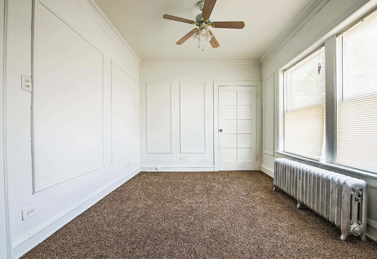 1615 W 77th - Photo 5 of 5