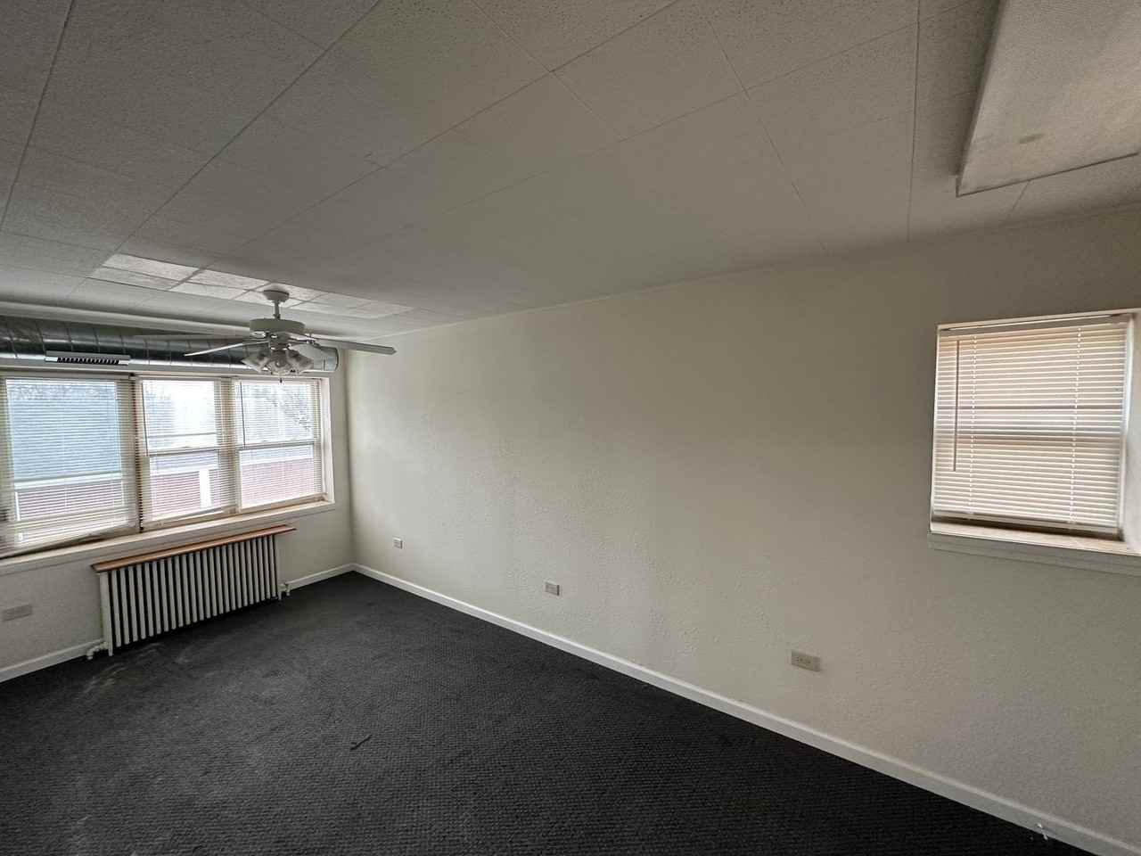 811 W Springfield - Photo 2 of 8
