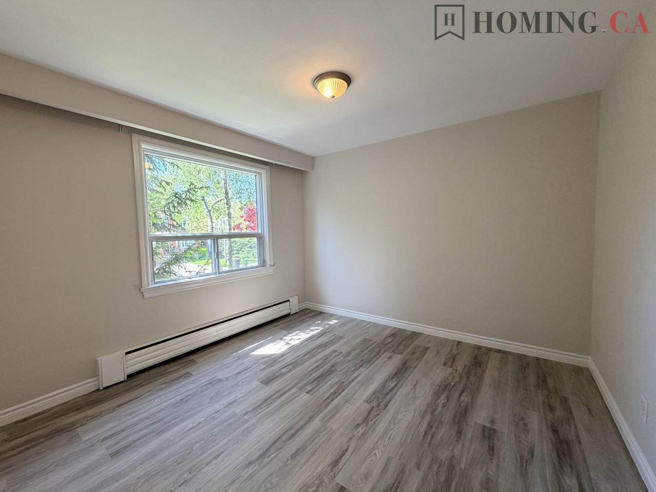 32 Heman St - Photo 3 of 20