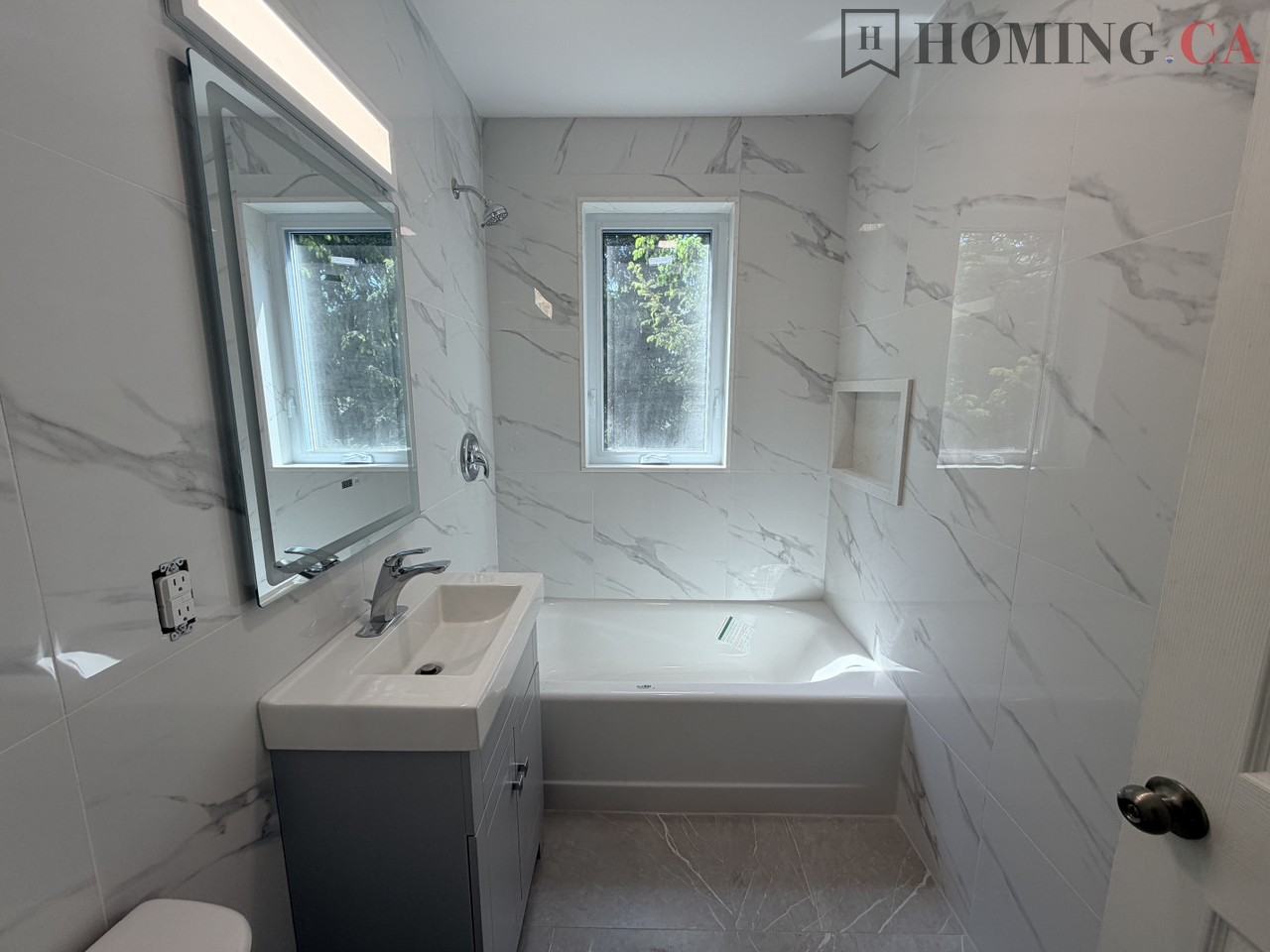 32 Heman St - Photo 4 of 20