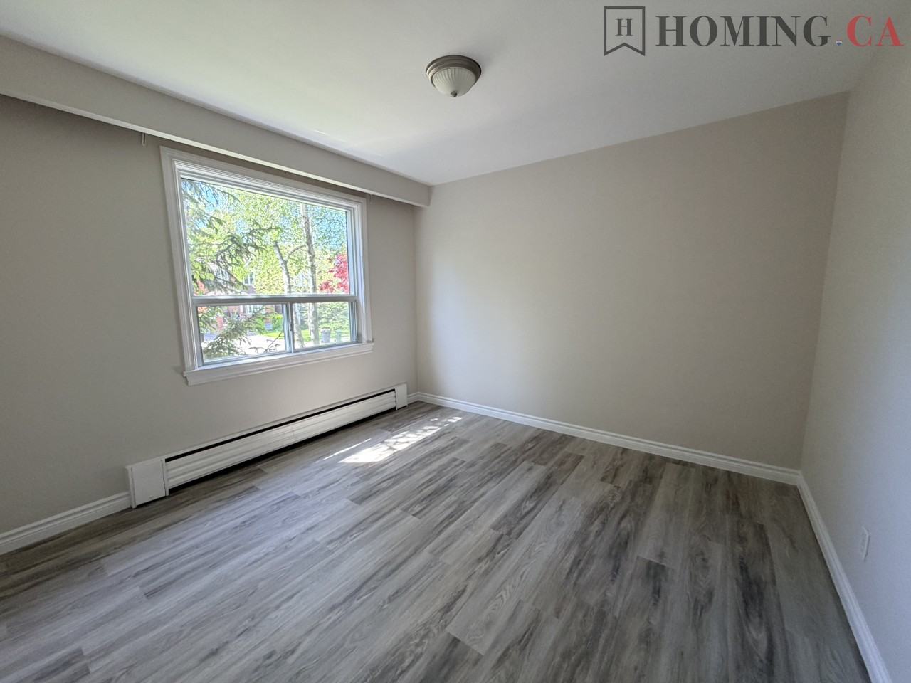 32 Heman St - Photo 5 of 20