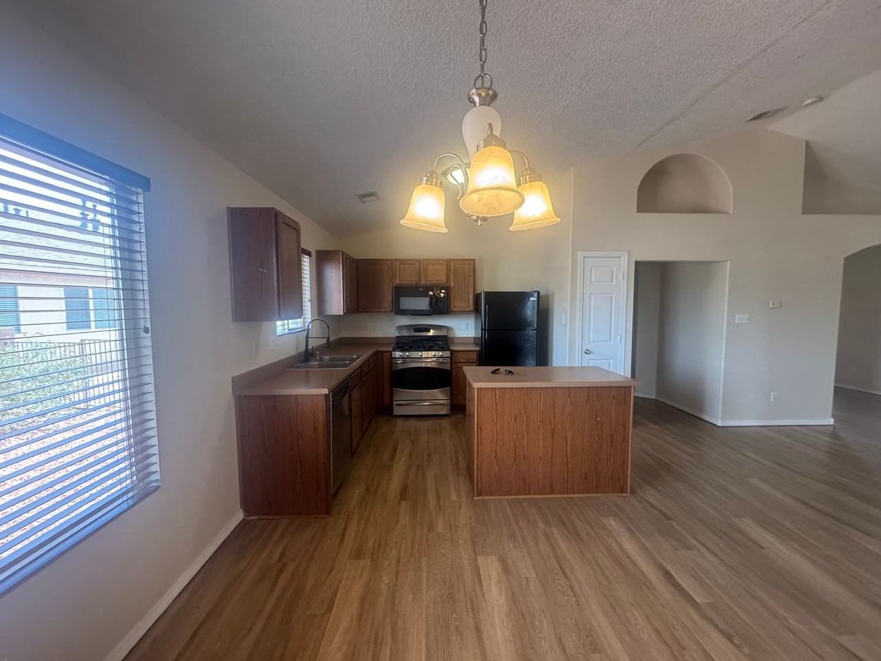 3070 Desert Sage Ave Sw - Photo 5 of 29