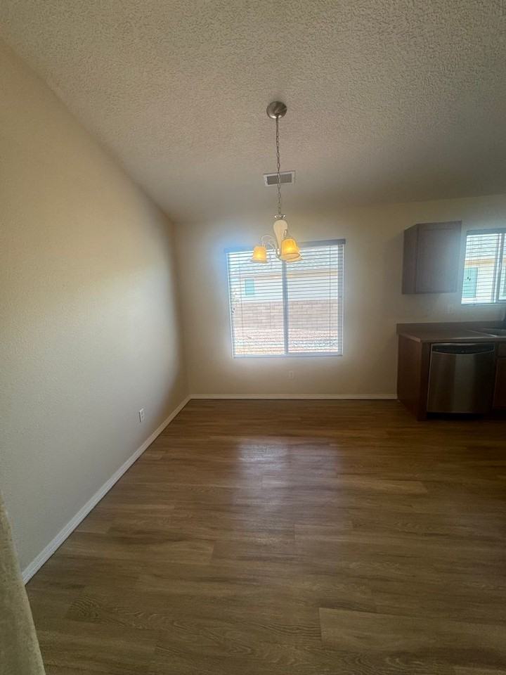 3070 Desert Sage Ave Sw - Photo 7 of 29
