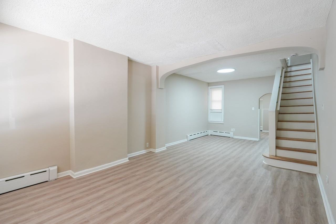 2109 S 67th St - Photo 3 of 22