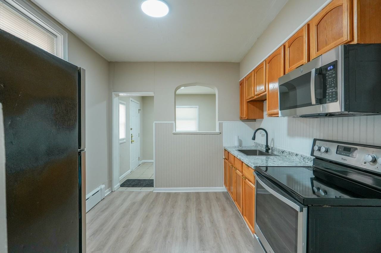 2109 S 67th St - Photo 7 of 22