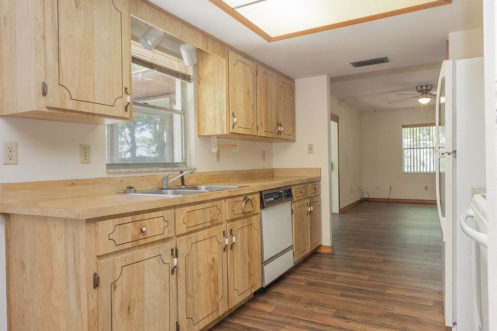 919 E Michigan Ave #1 - Photo 6 of 16