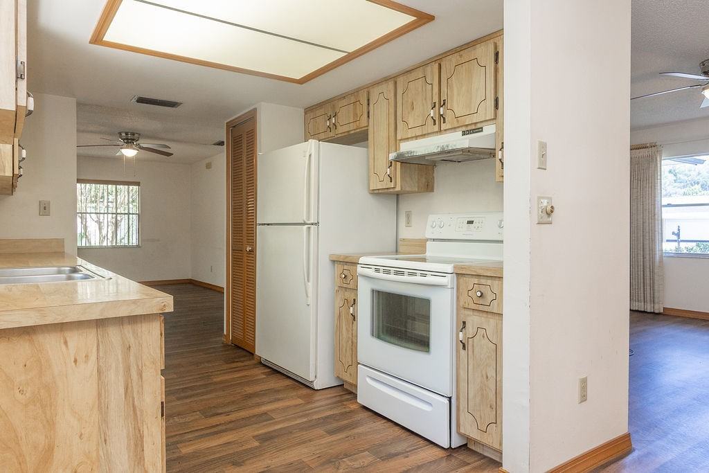 919 E Michigan Ave #1 - Photo 7 of 16
