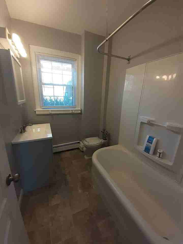 WAYLAND SQUARE REALTY (490) - Photo 6 of 13
