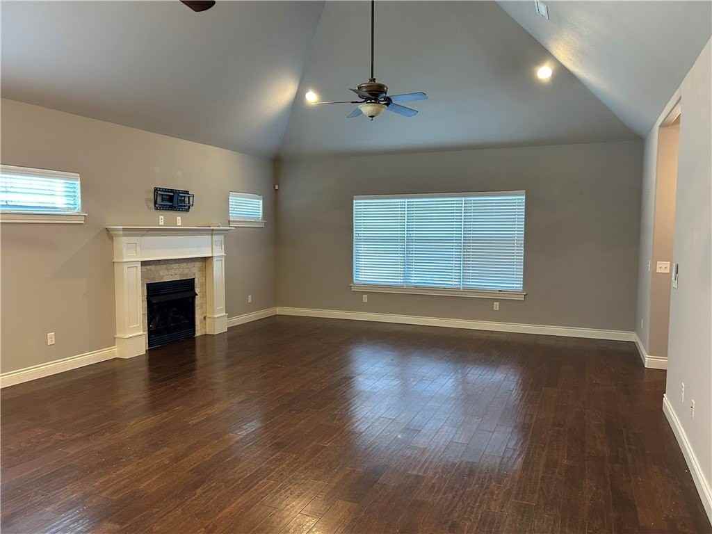5912 W Willow St - Photo 3 of 45