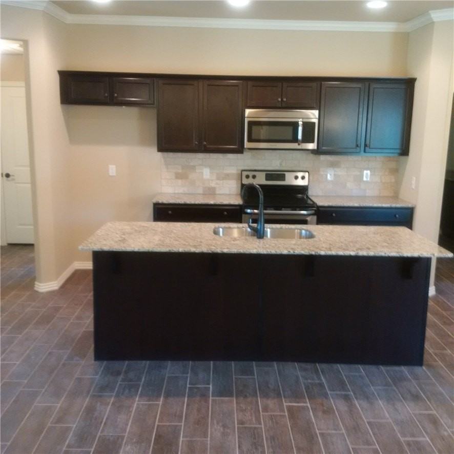 1486 S Blue Willow Ave - Photo 4 of 12