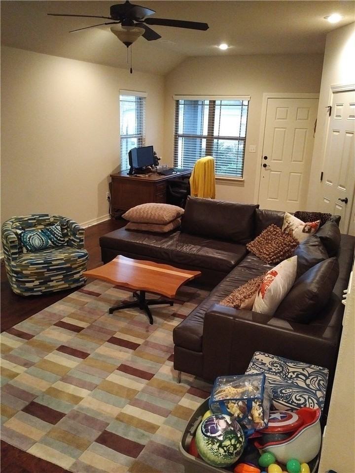 2640 N Arroyo Ave - Photo 3 of 9
