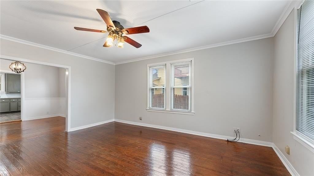 309 N 3rd St - Photo 5 of 16