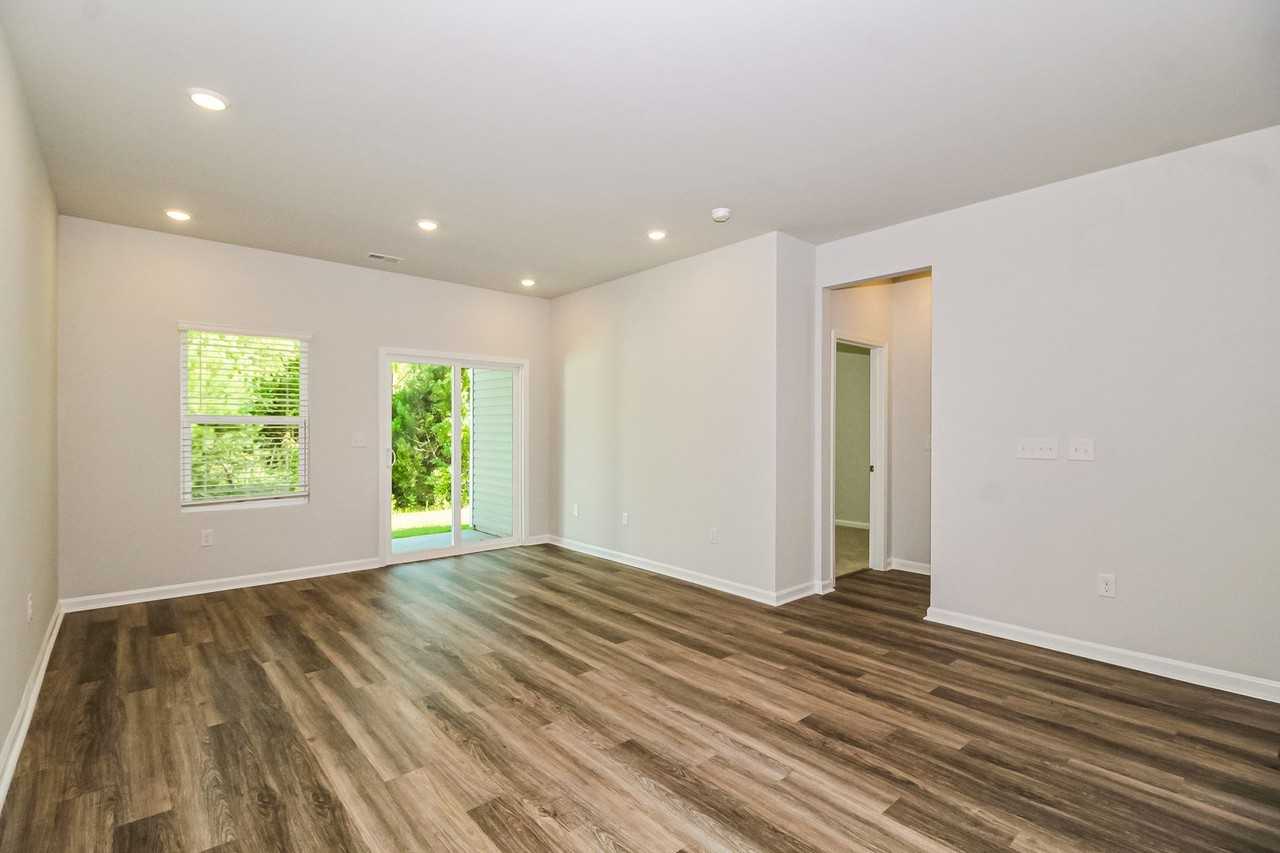 333B Parkington Ln - Photo 6 of 17