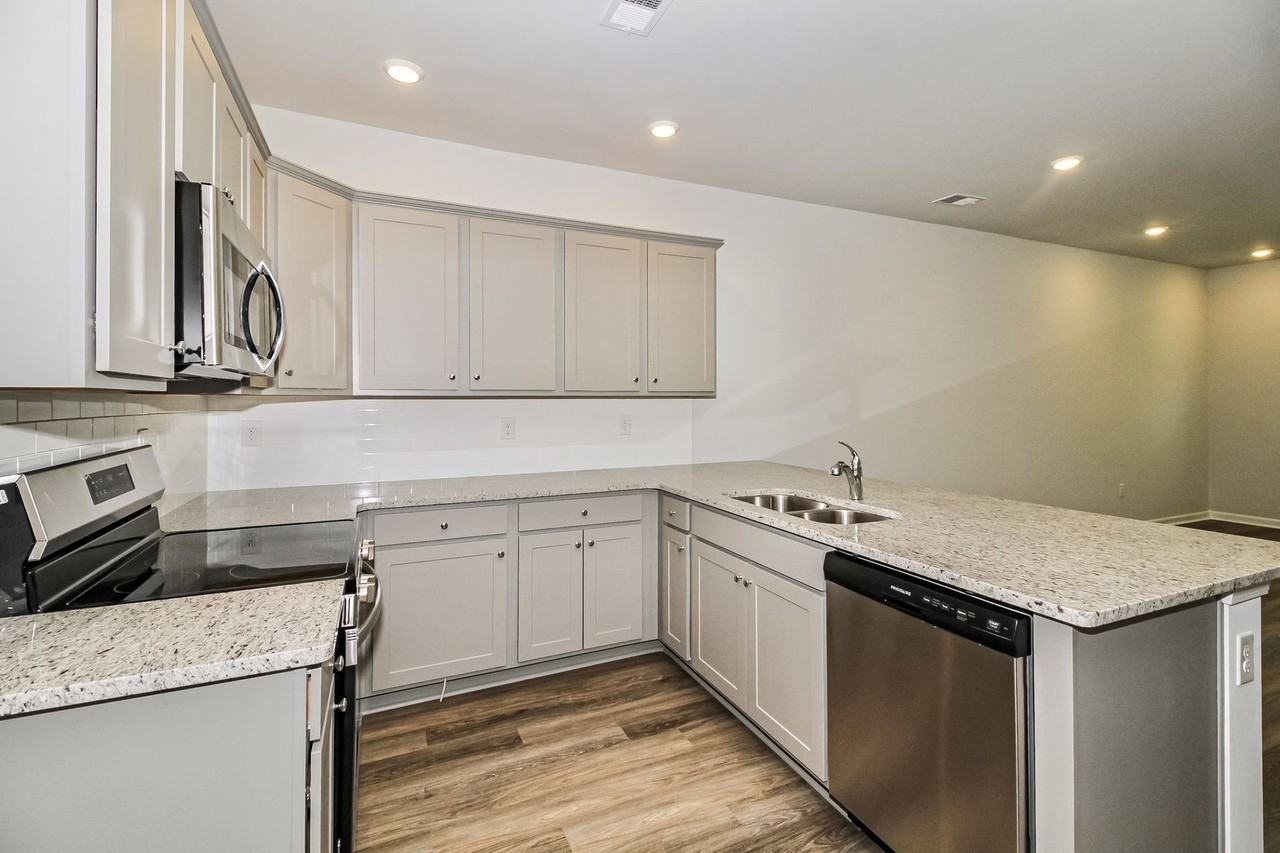 333B Parkington Ln - Photo 7 of 17