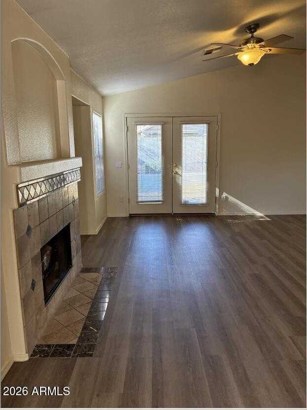 5211 W Glenview Pl - Photo 2 of 19