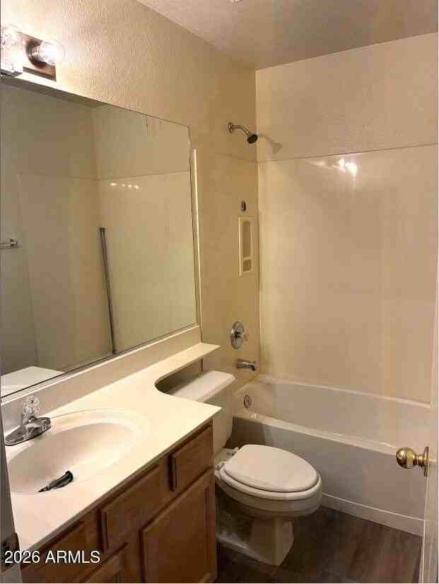 5211 W Glenview Pl - Photo 7 of 19