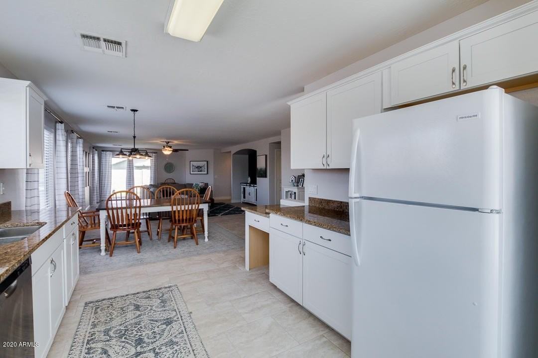 3868 W Carlos Ln - Photo 7 of 36