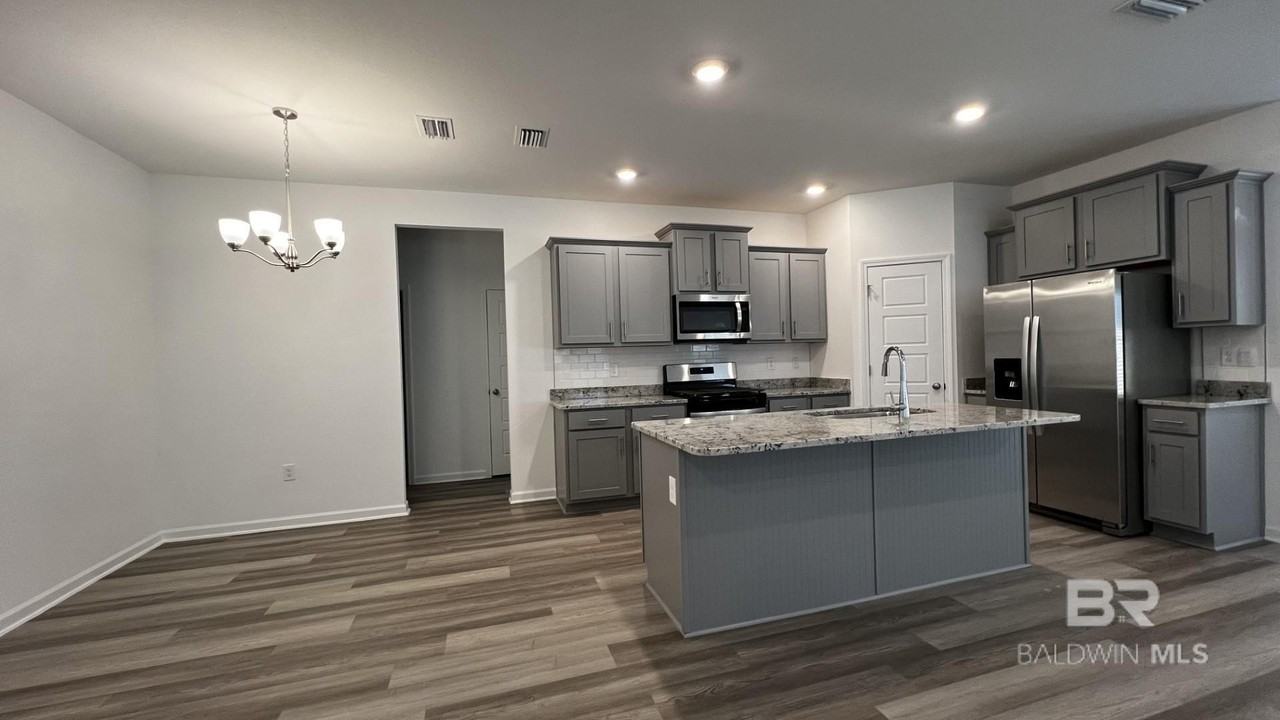 13608 Antler Hill Rd - Photo 5 of 17