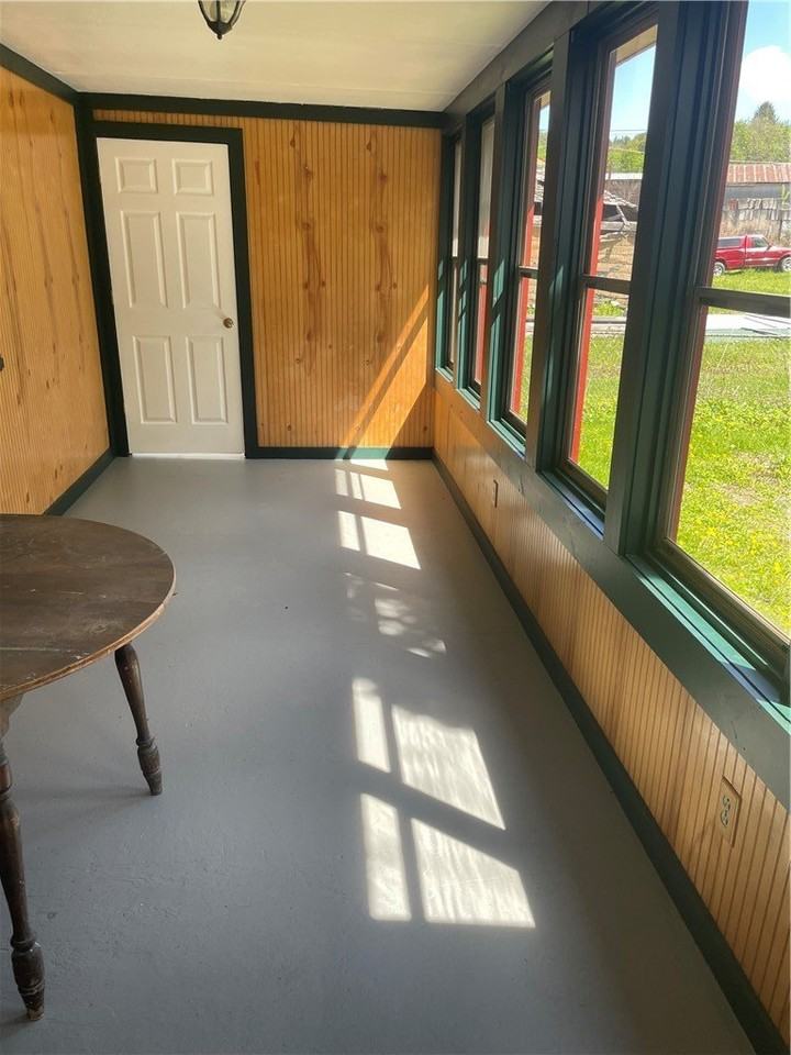 7 Wells Ave - Photo 3 of 14