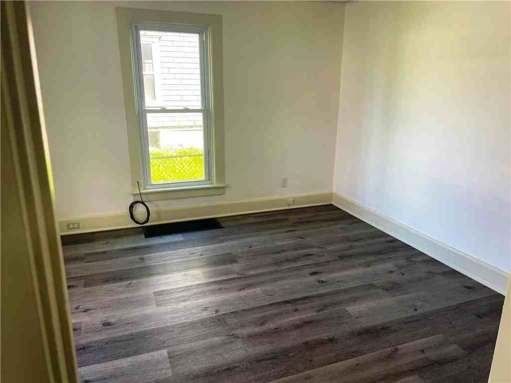 7 Wells Ave - Photo 5 of 14