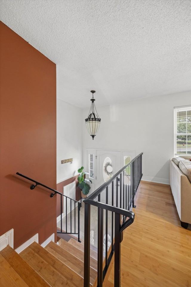 8410 Smoketree Cir - Photo 2 of 27