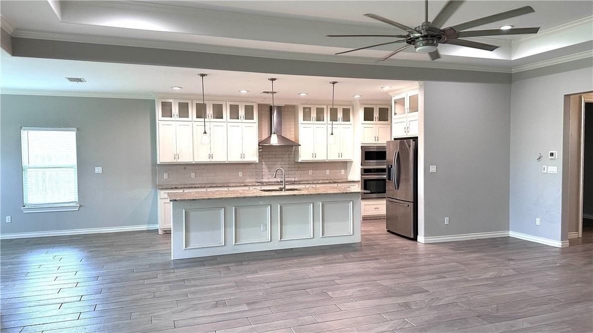 3734 Berkeley Dr - Photo 4 of 23
