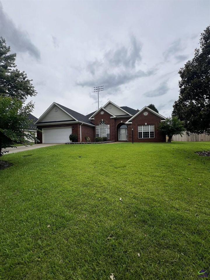 306 Hummingbird Ln - Photo 2 of 24