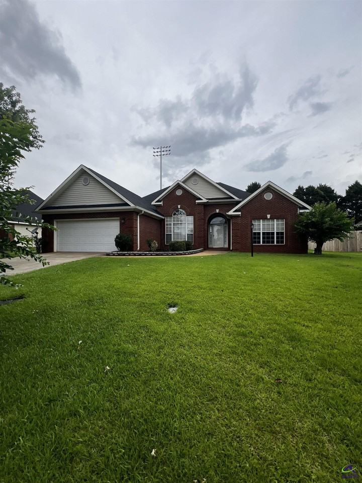 306 Hummingbird Ln - Photo 3 of 24